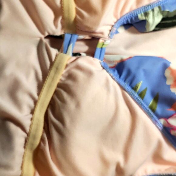 Kona Sol Over The Shoulder Ruffle High Coverage One Piece Swimsuit Medium NWT - Picture 8 of 9